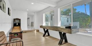 725 Harrison St Gallery 69