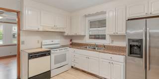 Charming 3 Bedroom 1 Bath Home in West Park! Charming 3 Bedroom 1 Bath Home in West Park! Gallery 7