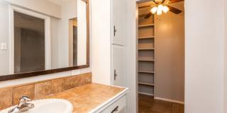 Courtyard Villas Apartments Gallery 13