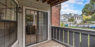 Stratford Station Gallery 22