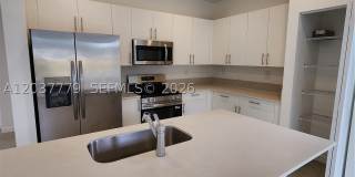 263 SE 11th Ct Gallery 1