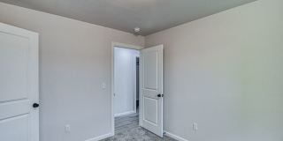 Brand New Construction in Varenna Landing! Gallery 24