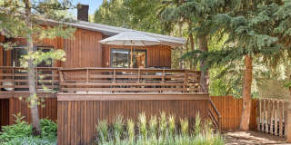 309 W North Street unit: B Gallery 15