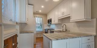 Charming, Renovated Bungalow in NW DC Tenley Area Gallery 12