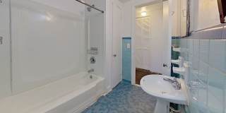 Charming Apartment with Wood Floors & Convenient Amenities Gallery 11