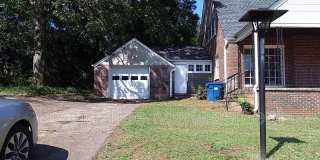 229 Pinewood Ave Gallery 2