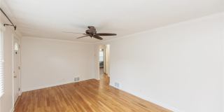 7381 Portage Street Gallery 4