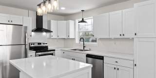 Pet Friendly Renovated Three Bedroom with Basement! Gallery 13