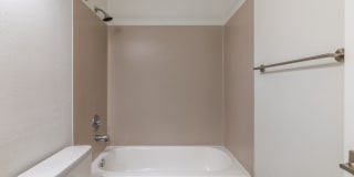 The Docks at Redmond Lakeview Gallery 43