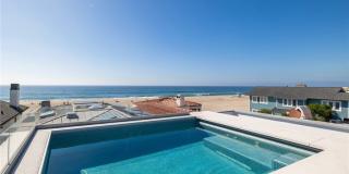 2428 The Strand Gallery 6