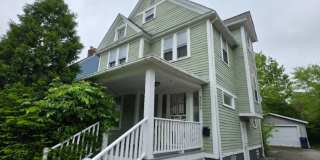 Single Family Home 4 beds 1.5 bath Available Now! Gallery 3