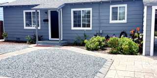 Newly available 2 bed/1 bath duplex Newly available 2 bed/1 bath duplex Gallery 1