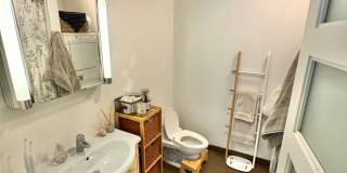 Prime Location 1-Bedroom + Office Den, 1-Bath Apartment Gallery 10