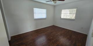** $500 OFF MOVE IN SPECIAL** Charming 2 bed 1 bath garage apartment in the heart of down town Orlando Gallery 10