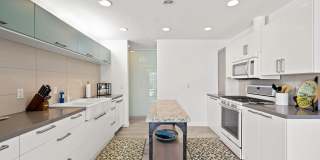 72857 El Paseo Gallery 16