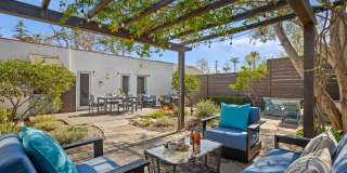 224 W Cota Street Gallery 6