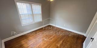 252 East Edwin Circle Gallery 19