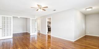 Charming 2 Bedroom Home with Office & Oversized Backyard in Schertz Gallery 6