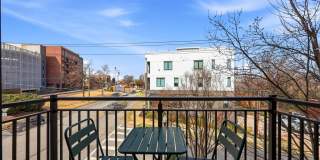 301 Augusta Street Gallery 16