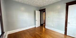 371-373 Oakland Street Gallery 31