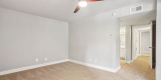Vantage Point Apartments Gallery 16
