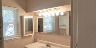 2 Bed 1.5 Bath 1 Car Garage in Henderson Hills Addition Edmond, OK 2 Bed 1.5 Bath 1 Car Garage in Henderson Hills Addition Edmond, OK Gallery 9