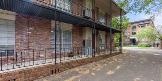 Celeste Manor - 1 Bedroom / 1 Bathroom, Updated Gallery 34
