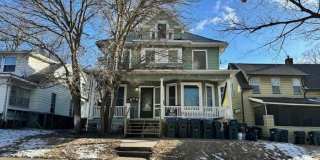 226 S Lucas 226 S Lucas Gallery 1