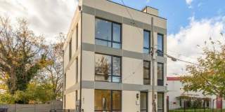 1850 CAPITOL Avenue NE Gallery 1
