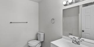 Creekside Apartments Gallery 12