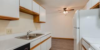 2435 Pillsbury Ave South Gallery 1