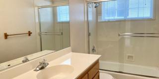 Newer 5 Bedroom House Close to Cal Poly Gallery 16