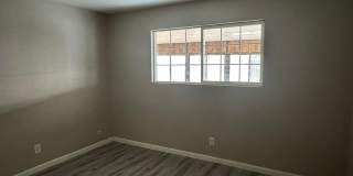 4925-4927 Indian Oaks Court Gallery 10