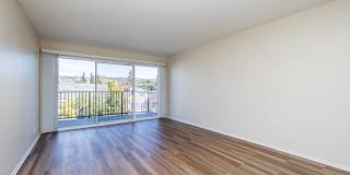 888 Vermont Street Gallery 1