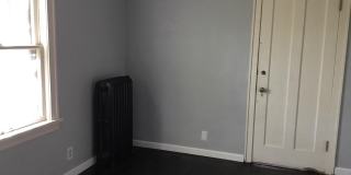 930 Emerald Street Gallery 20