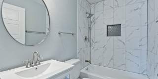 Beautiful 3 bedroom, 2 bathroom home in East Austin!!! Gallery 16