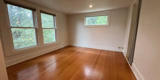 Charming Three Bed West Seattle Vintage Home Near Lincoln Park and Puget Sound! Gallery 20