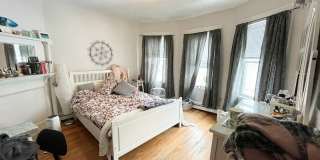4 Bed 1 Bath in Mission Hill - (E)Heath St(.33/mi) - PENTHOUSE Gallery 3