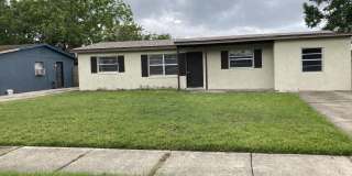 4 bed/1.5 bath Home For Rent in Malibu Grove/Carver Shores Gallery 1