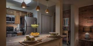Beautiful & Spacious Apartments in the Heart of Metairie! Gallery 3