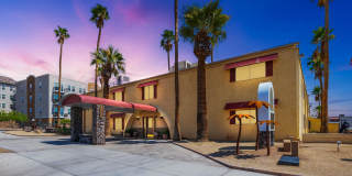 Furnished, Short term or long term Condo with community Pool Gallery 1