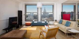 108 W 2ND St unit: 606 Gallery 1