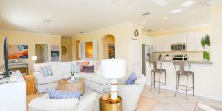 2/2 BEAUTIFUL COACH HOME ** SPANISH WELLS GOLF AND COUNTRY CLUB COMMUNITY  ** COMMUNITY POOLS ** Gallery 10
