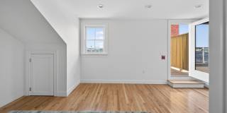 138 Bank Street Gallery 11