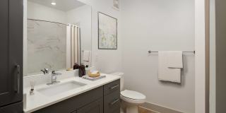 The Hudson Gallery 34