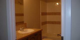 1421 30th St Se, Unit 4 Gallery 2