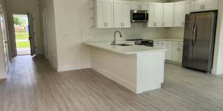 8003 Hibiscus Road Gallery 8