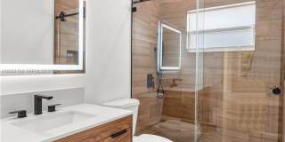 2413 N Greenway Dr Gallery 22