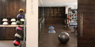 Carriage Place Gallery 17