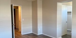 6 bedroom home!  Available Now! Gallery 73